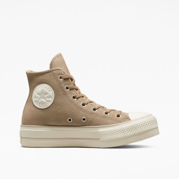 Converse Shoes - 🧸Chuck Taylor All Star Suede Platform Shoes in Tan/brown